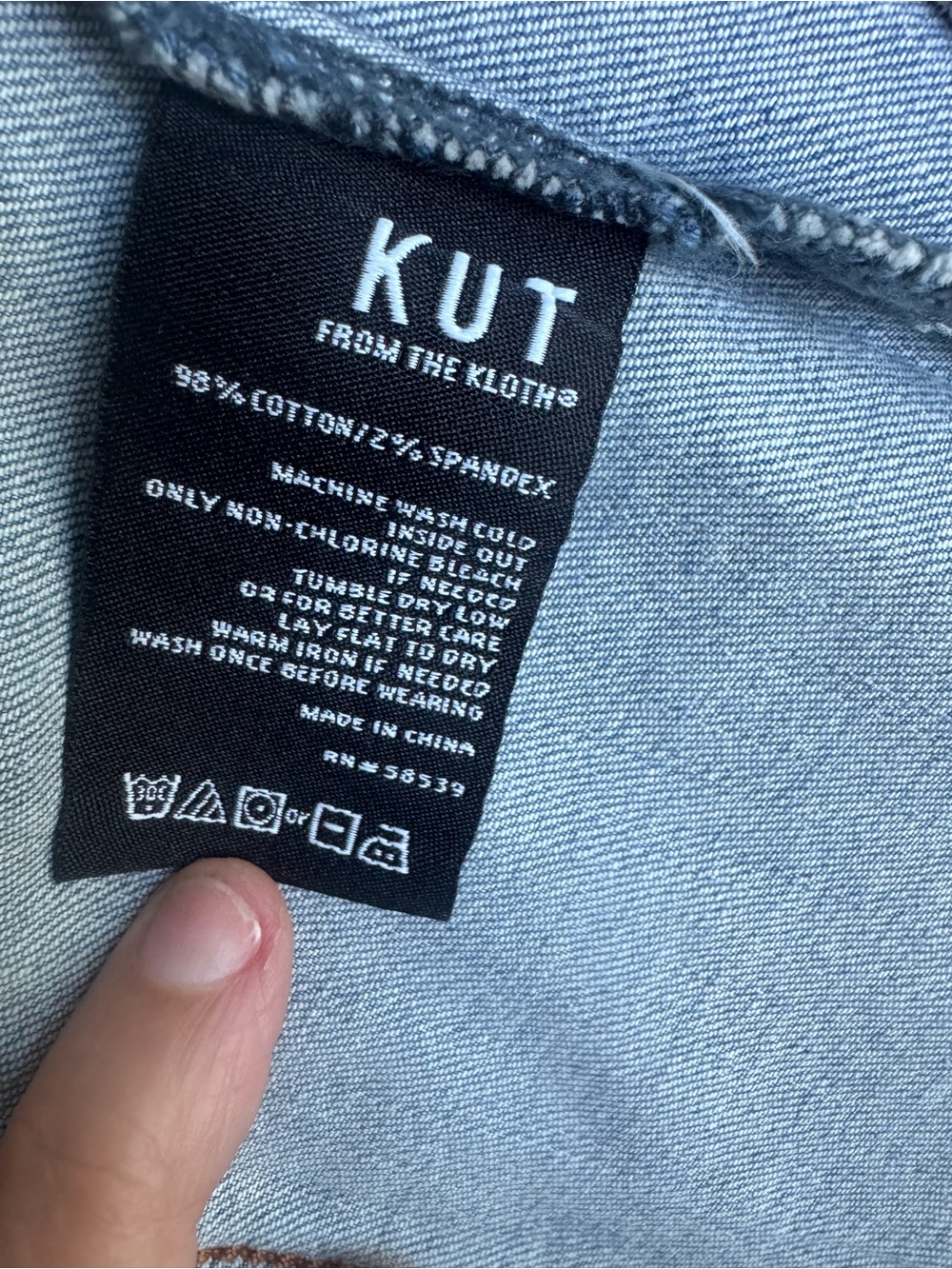 Kut From the Kloth Light Wash Stretch Denim Kara Jacket Raw Hem Capsule Casual - Picture 8 of 12